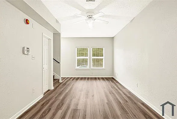 4 bed, 2944 sqft, $1,750 — Photo 4