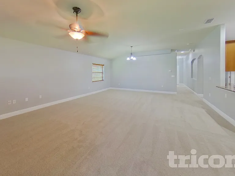 182 Athey Ct — Photo 3