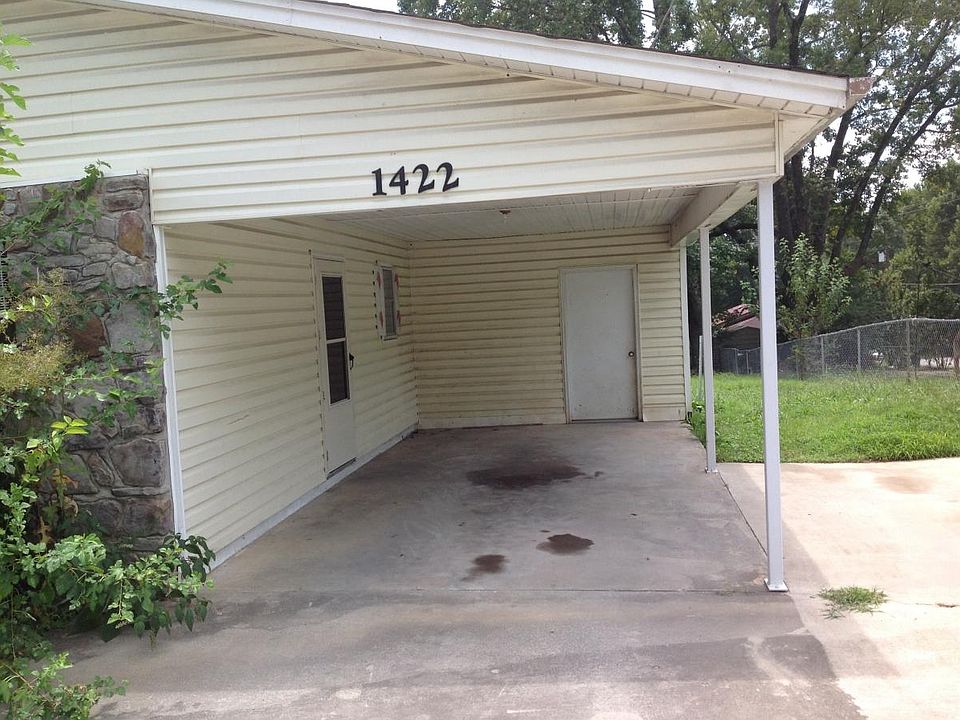 2nd image of 1422 Katherine St NW