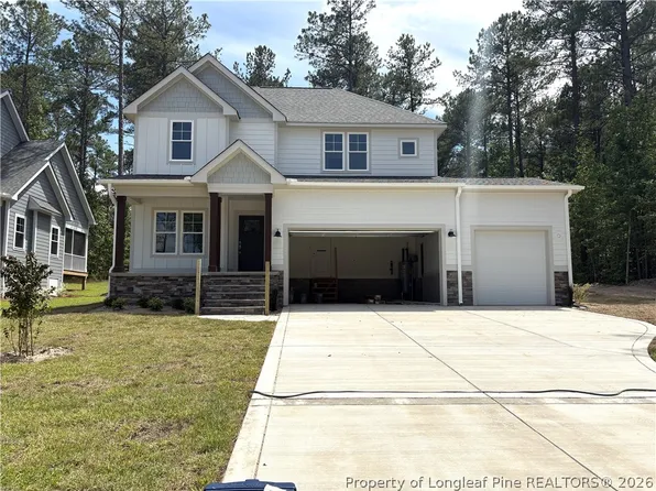 289 Education Dr, Spring Lake, NC 28390