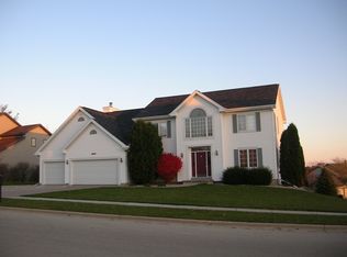 803 Red Tail Rdg, Oregon, WI 53575