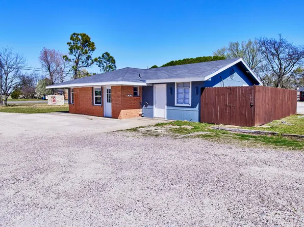 1504 Sherman Dr, Whitesboro, TX