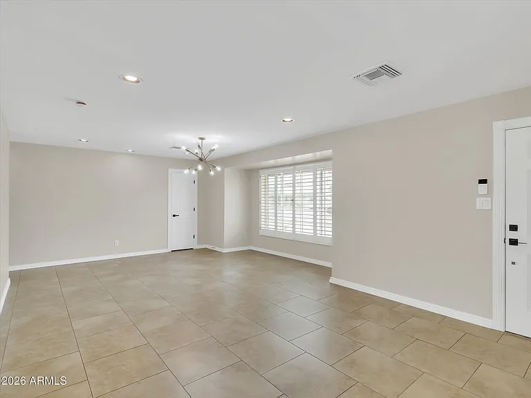 6036 N 8th St — Photo 5