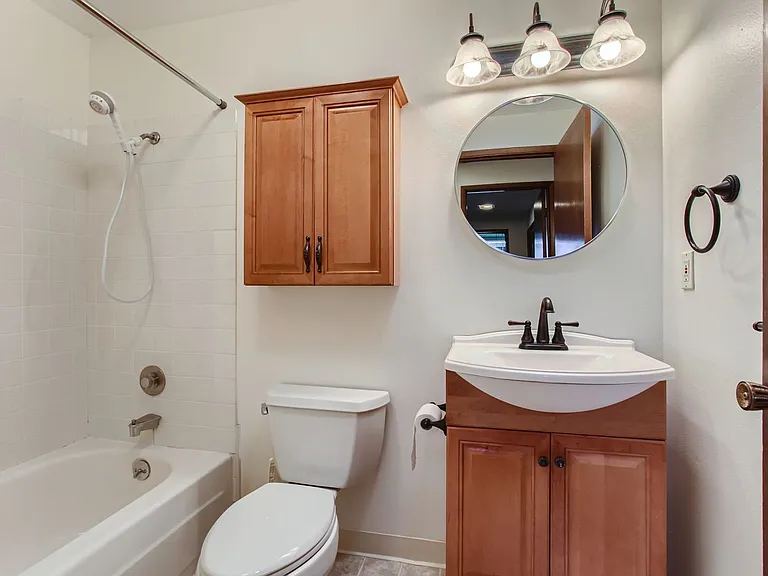 5203 Ogden Ct #B — Photo 17