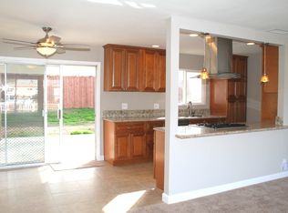 929 Darrell St, Costa Mesa, CA 92627