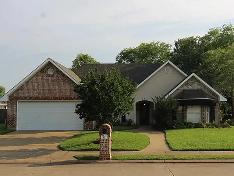 411 Jacob B Loop — Photo 1
