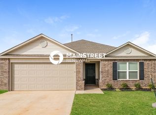 9601 Jack Rabbit Rd, Yukon, OK 73099