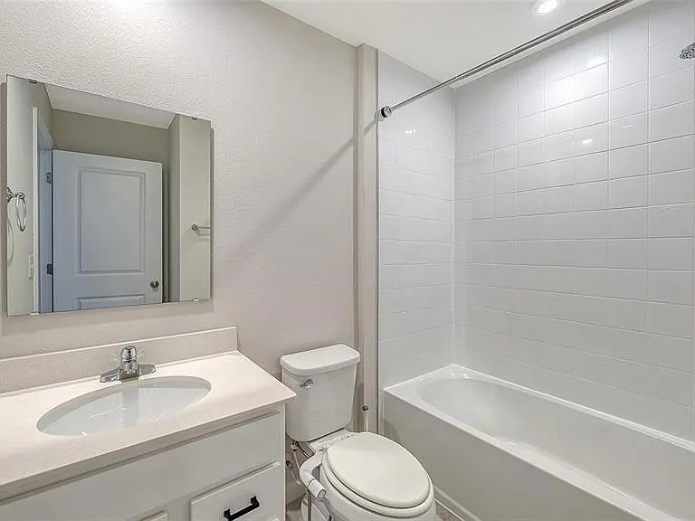 14244 Crimson Ave — Photo 35