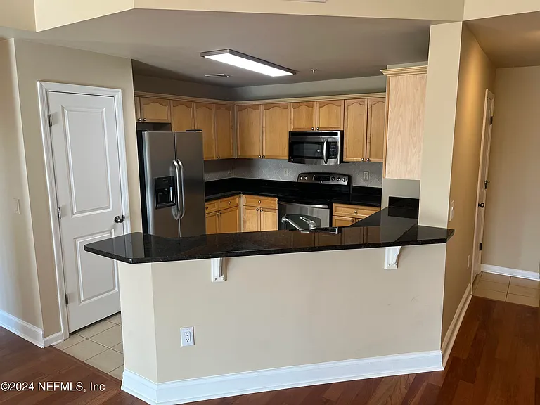 400 E Bay St #402 — Photo 53