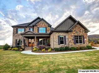 1 McMullen Ln SE, Gurley, AL 35748