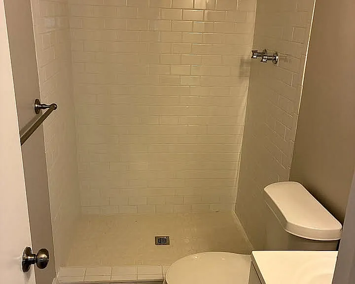 Crestline Court — Photo 7