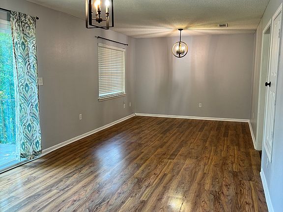 4th image of 116 Country Club Dr #1