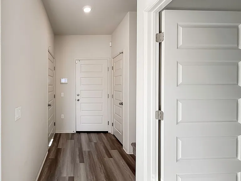 28076 Melrose Dr — Photo 17