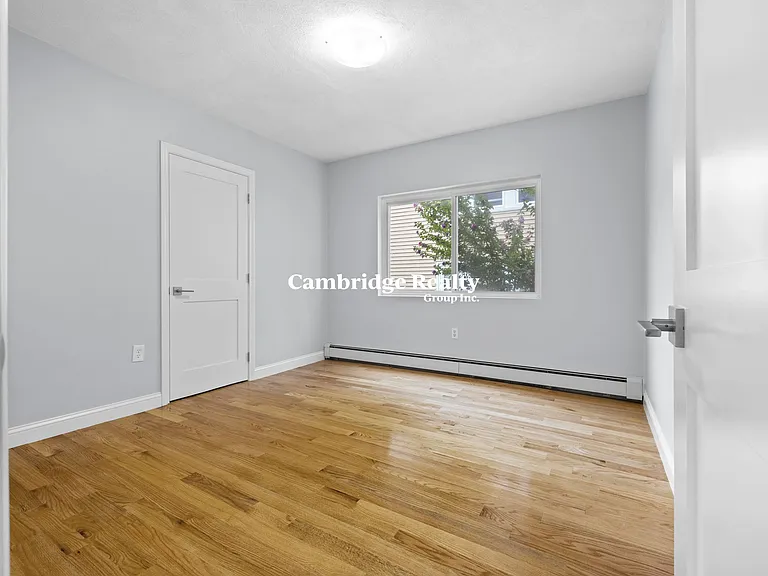 17 Tesla Ave #1T — Photo 7