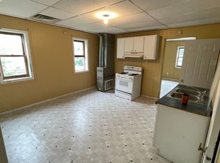 2000 S 6th St #3, Milwaukee, WI 53204