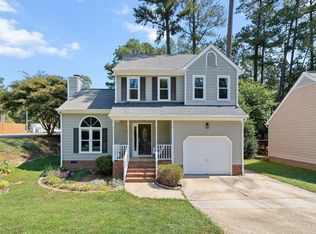 101 Gatepost Ln, Cary, NC 27513