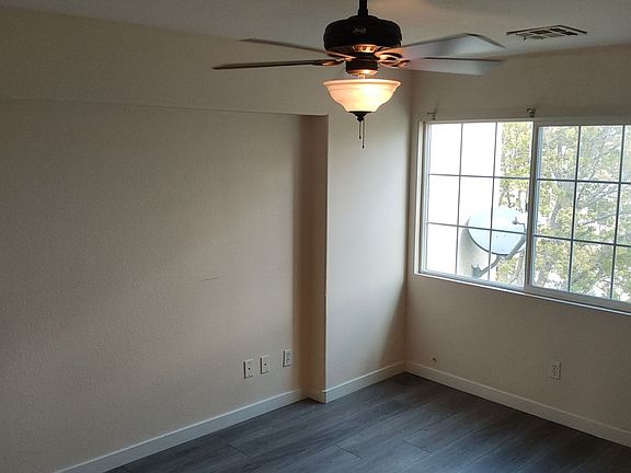 5th image of 1898 Fargo Ln Unit 2