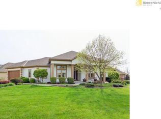 19310 W 98th St, Lenexa, KS 66220