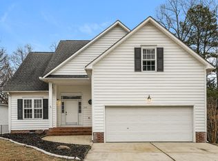 209 Walnut Creek Dr, Clayton, NC 27520