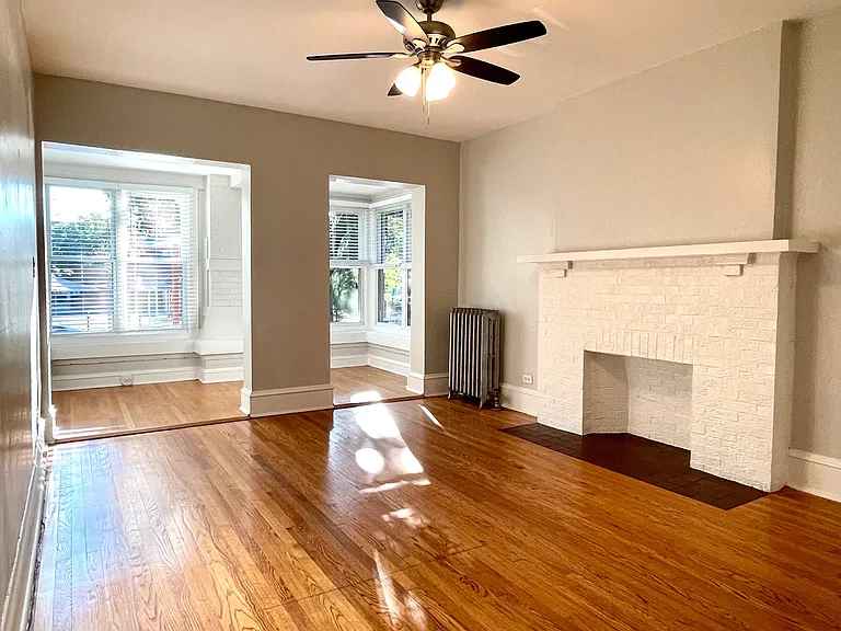 840 W Elmwood Ave #1 — Photo 8