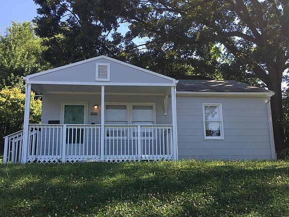 2nd image of 4521 Wood Ave