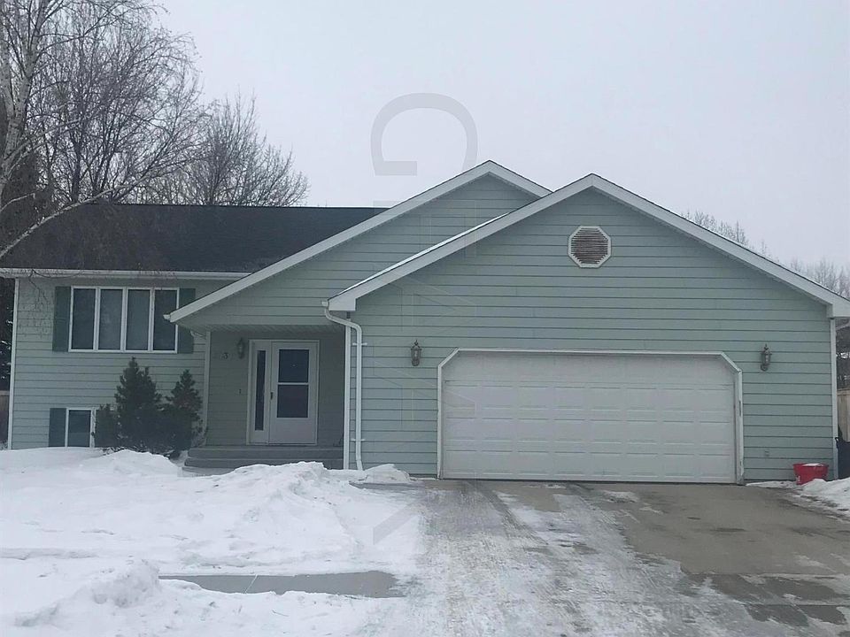 1st image of 2434 Glen Cir