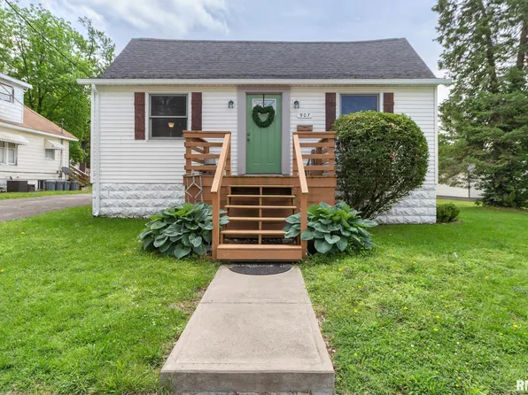 907 E Main St, Marion, IL 62959