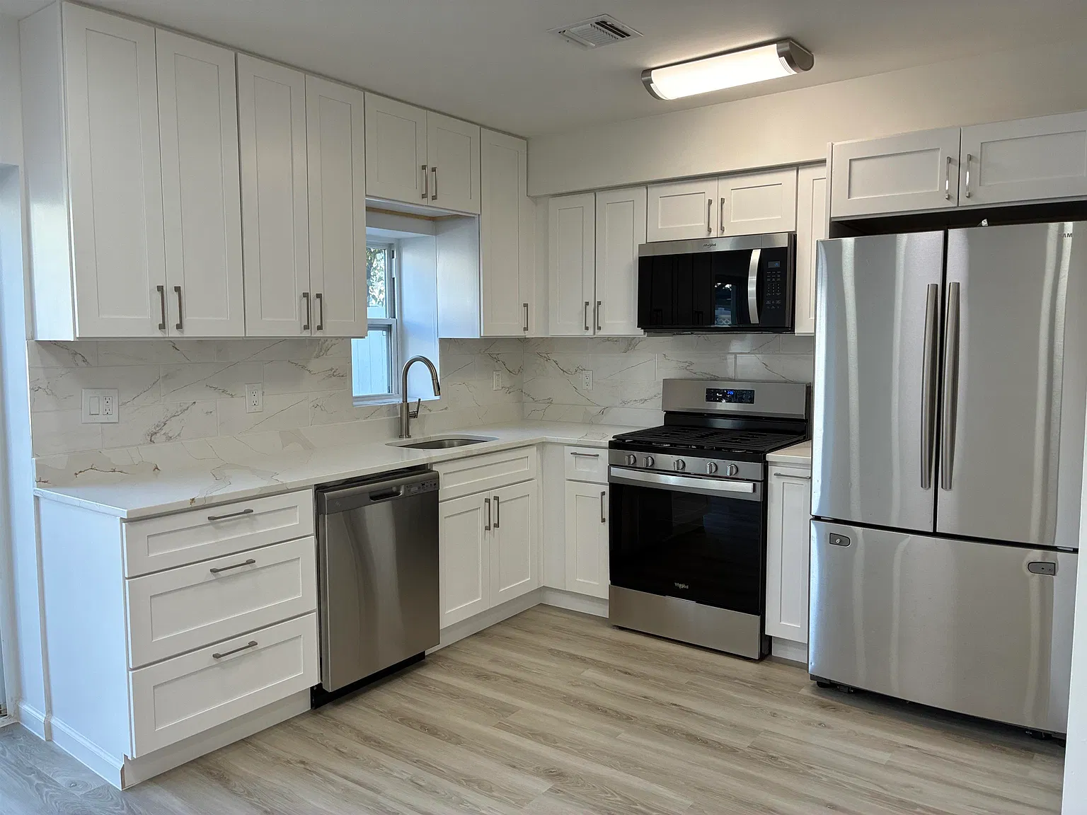2 bed, 1.0 bath, 950 sqft, $2,700 — Photo 1