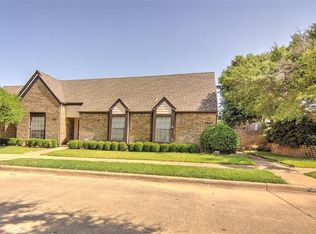 2833 Prescott Dr, Carrollton, TX 75006