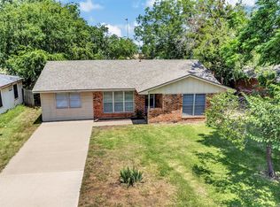 705 Abney St, Whitesboro, TX 76273