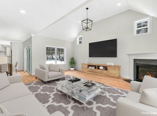 3 Maple St, Stow, MA 01775