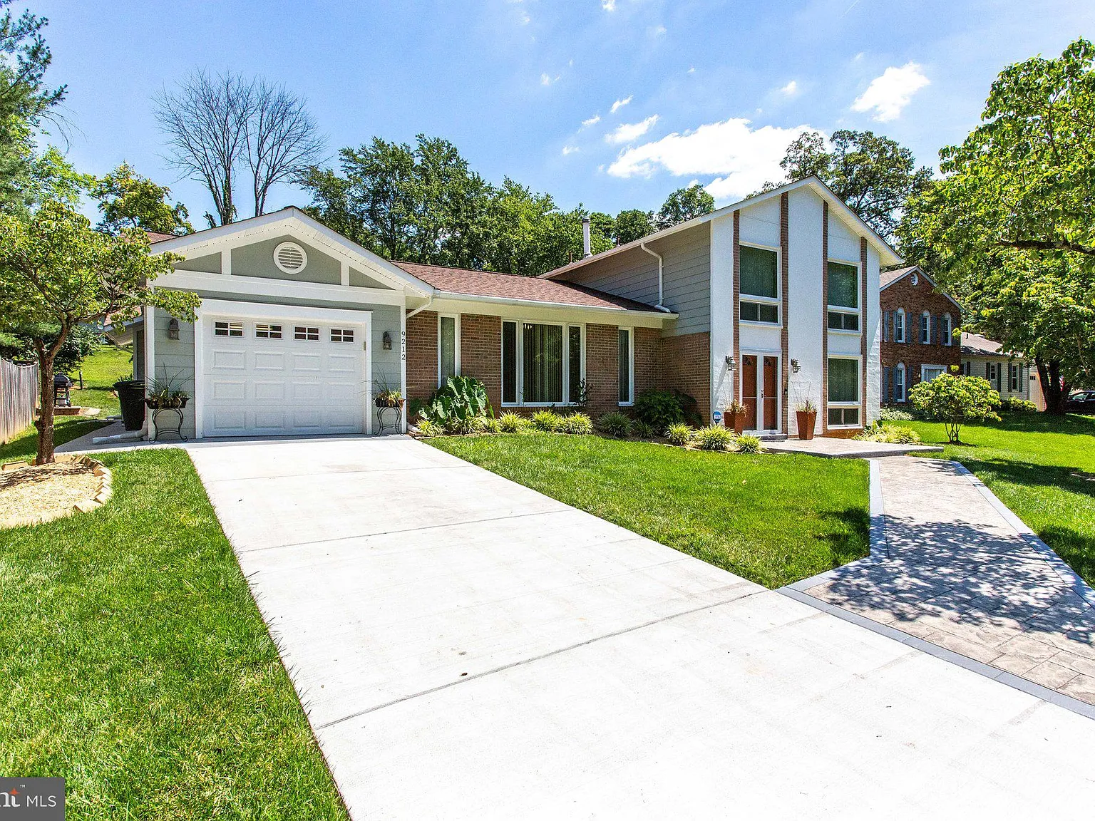 4 bed, 2.5 bath, 1526 sqft, $4,700 — Photo 1