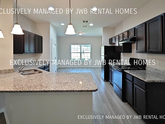 5th image of 7104 Matthew St