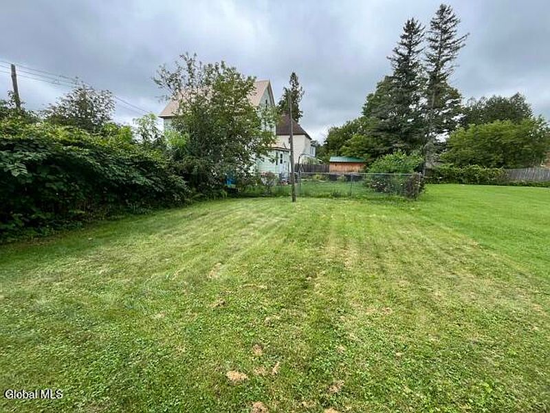5th image of 103 Pleasant Avenue