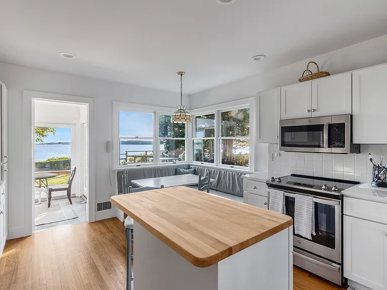 930 W Cove Rd — Photo 11