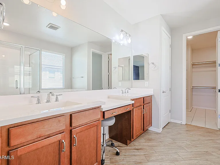 15269 W Pierce St — Photo 22