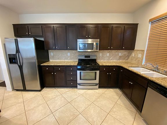 5th image of 425 S Meadowbrook Dr S #148