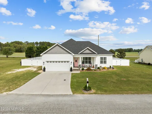 132 Mulberry Drive, Washington, NC 27889