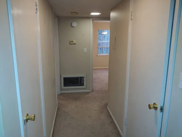 2080 Montreat Cir — Photo 6
