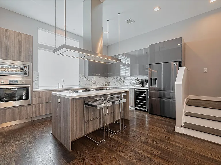 5919 E Post Oak Ln — Photo 3