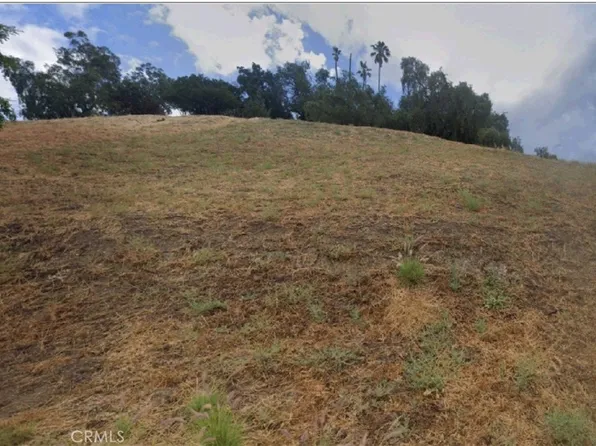 2801 Round Dr, Los Angeles, CA 90032