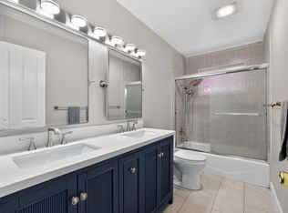 2208 25th St #4, Sacramento, CA 95818