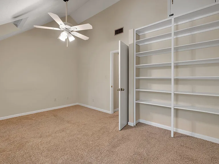 1609 S Gadsden St — Photo 18