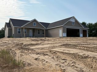 5500 Timberstone Ln, West Olive, MI 49460