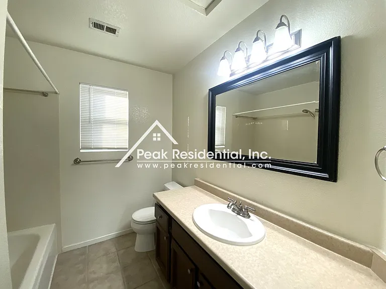 4930 Juniper Hill Pl — Photo 11