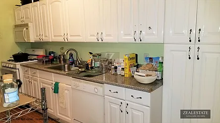 Rented by ZealEstate Group Inc