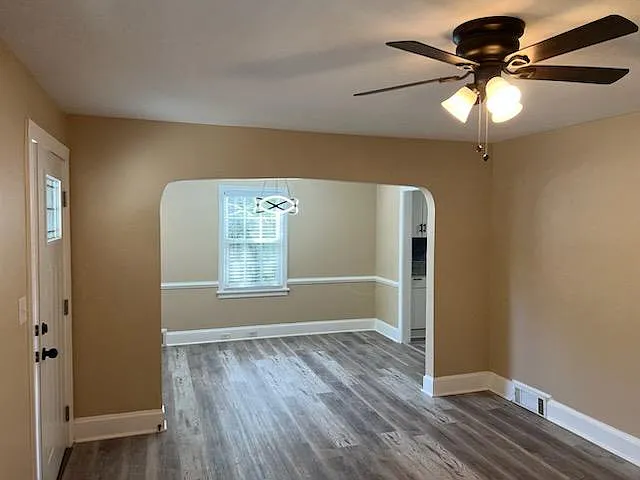 Building Photo - 1441 Statesville Blvd