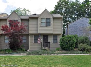 92 Alger Ave, Warwick, RI 02818