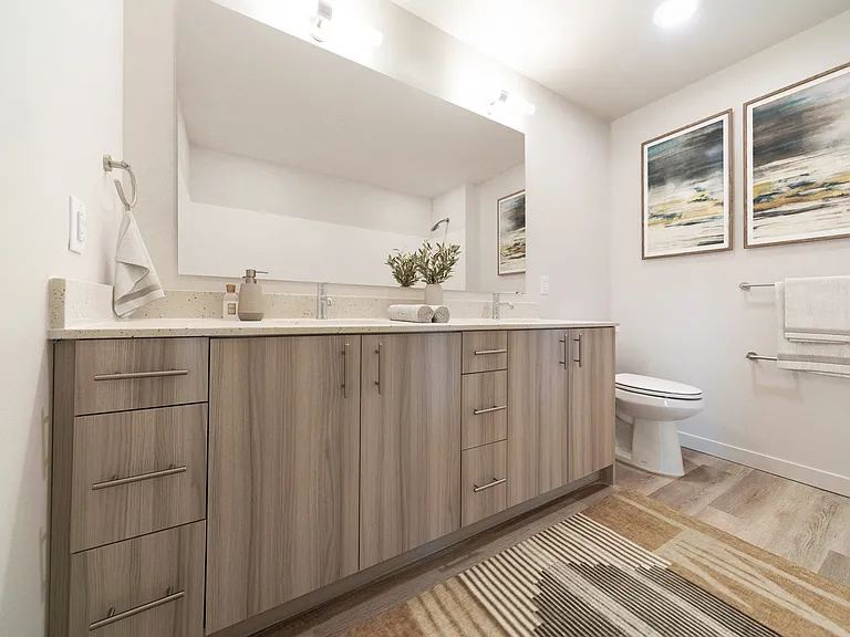 2715 Sunset Ln NE — Photo 4