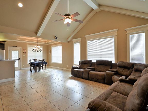 3rd image of 18819 Elderberry Ct